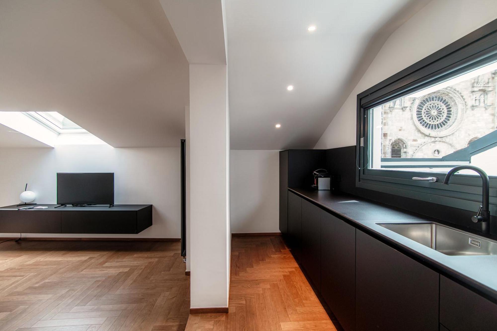 Dome'S Magic - The House Of Travelers Apartment โกโม ภายนอก รูปภาพ